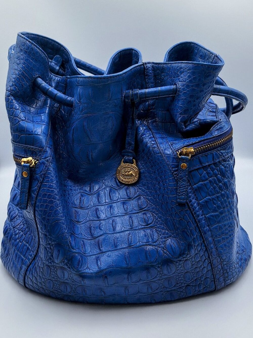 Vintage Brahmin Blue Dana Drawstring Shoulder Bag Melbourne Croc Embossed